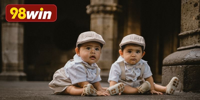 Những biến thể giấc mơ về cặp song sinh phổ biến